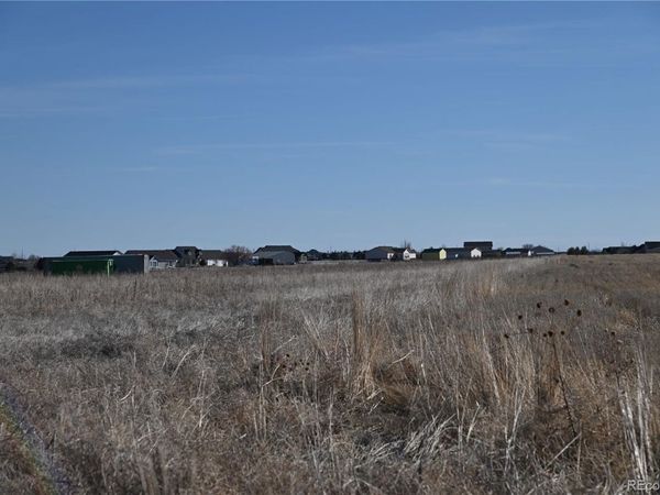 53250 E 26th Avenue, Strasburg, CO 80136