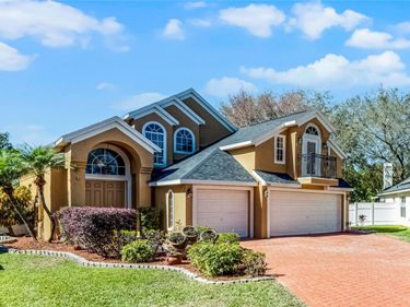 352 MISTY OAKS RUN, CASSELBERRY, FL 32707