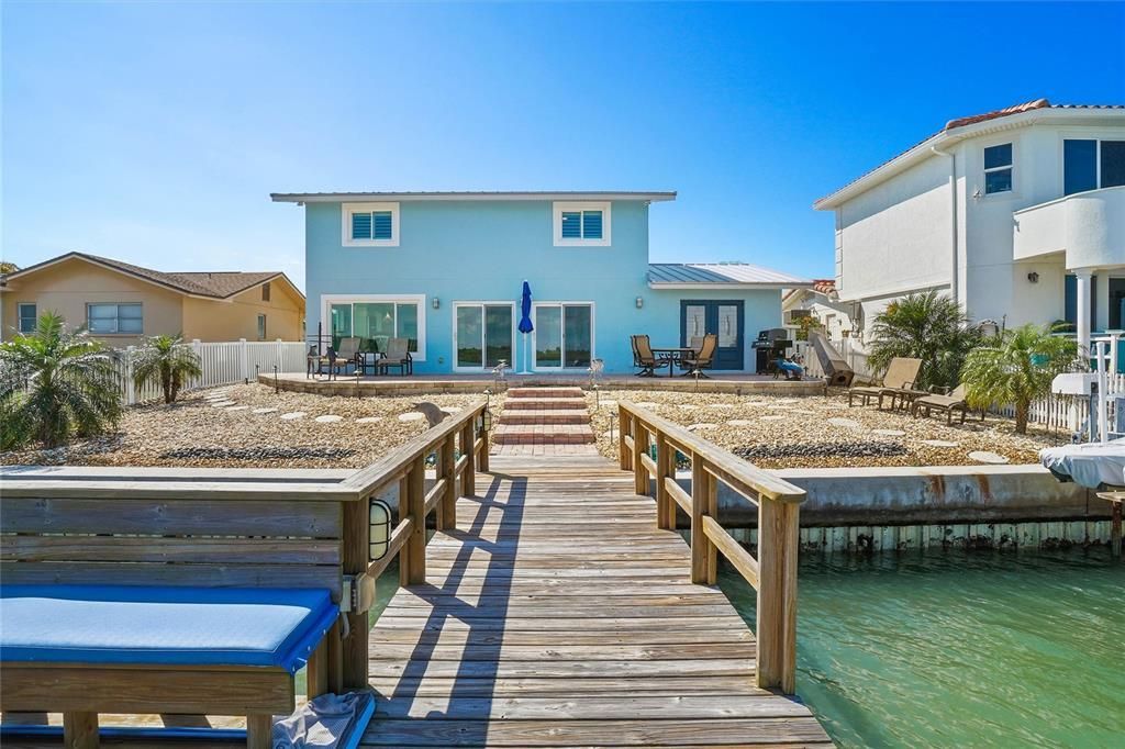 330 176th Avenue Circle, Redington Shores, FL 33708 Photo