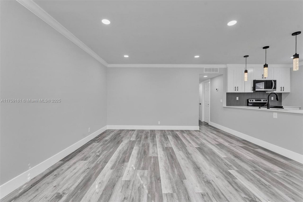 38 Flanders A, Unit 38, Delray Beach, FL 33484 Photo