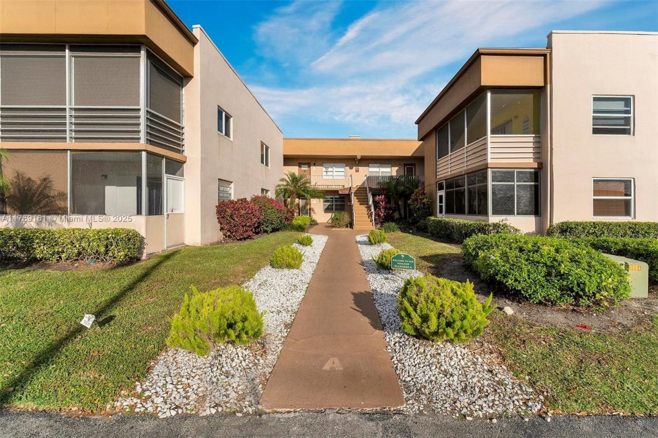 38 Flanders A, Unit 38, Delray Beach, FL 33484 Photo