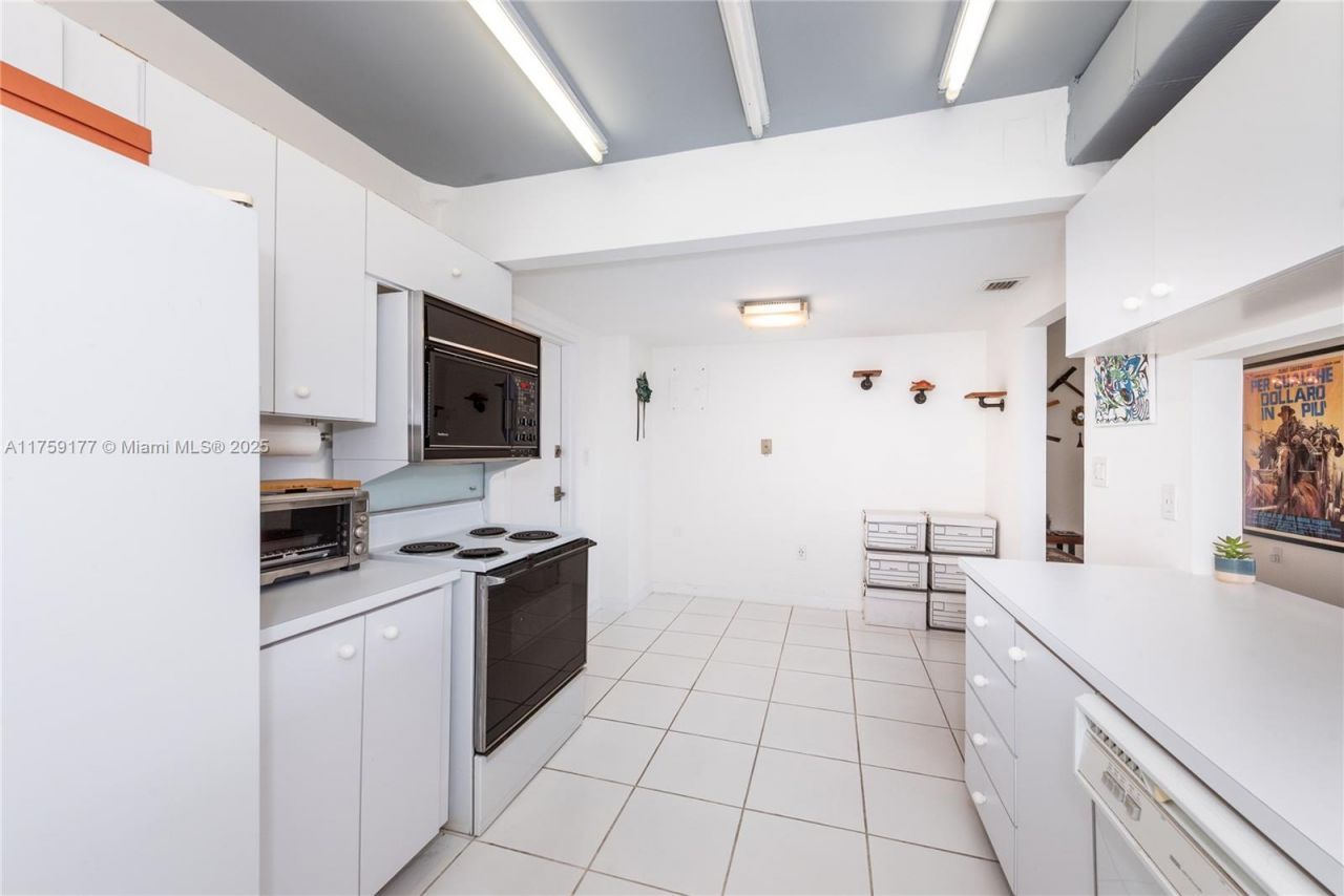 155 Ocean Lane Dr, Unit 1113, Key Biscayne, FL 33149 Photo