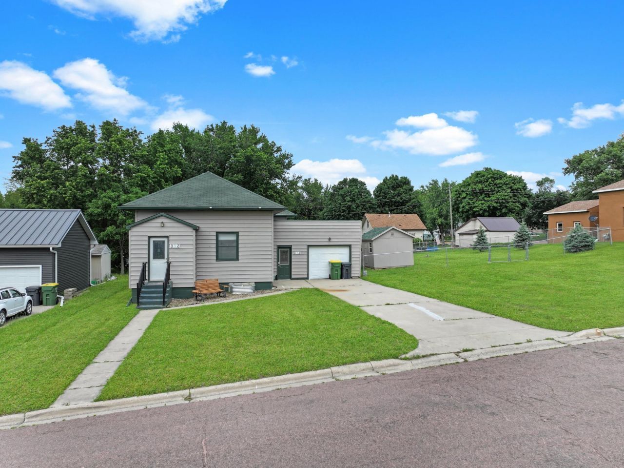 312 4th Street E, Jasper, MN 56144 Main Photo