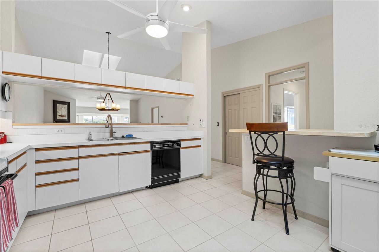 2645 W Marion Avenue, Unit 114, Punta Gorda, FL 33950 Photo