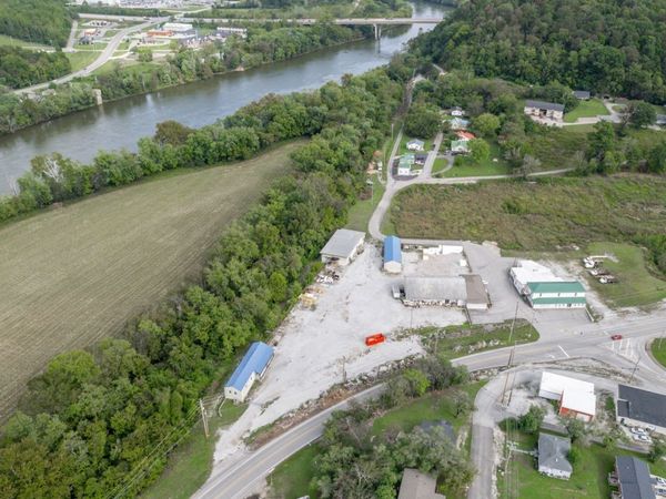 39 Cookeville Hwy, Carthage, TN 37030