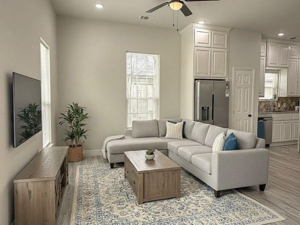 605 Olive Street, Cleburne, TX 76031
