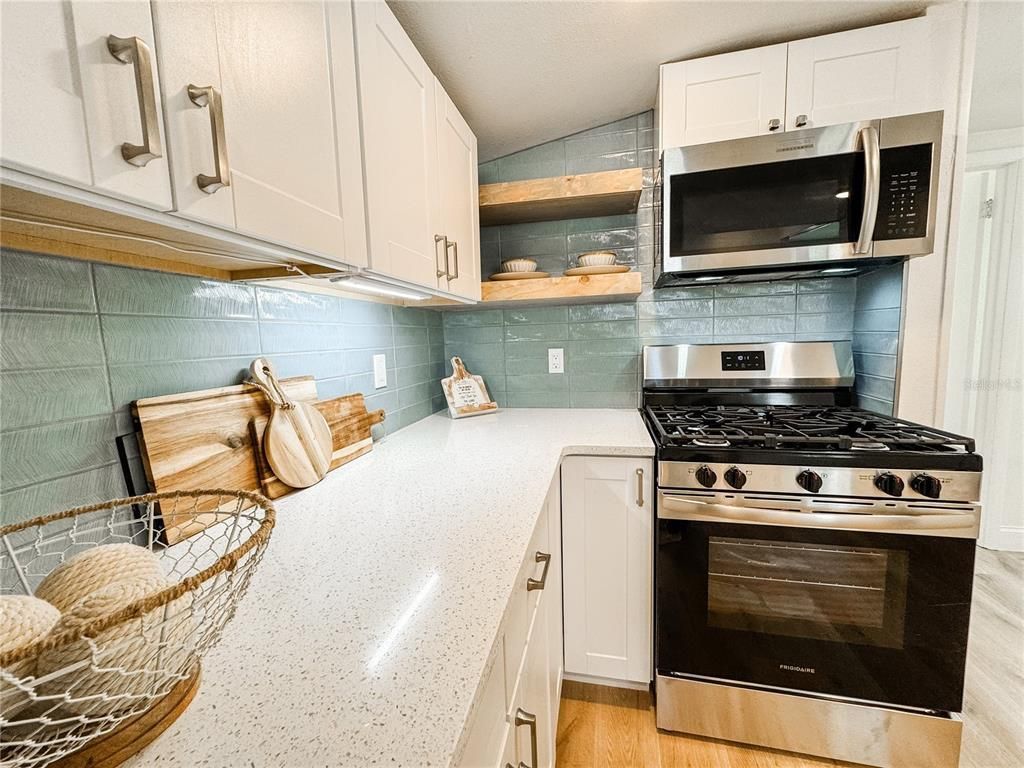 4 Braden Castle Drive, Bradenton, FL 34208 Photo