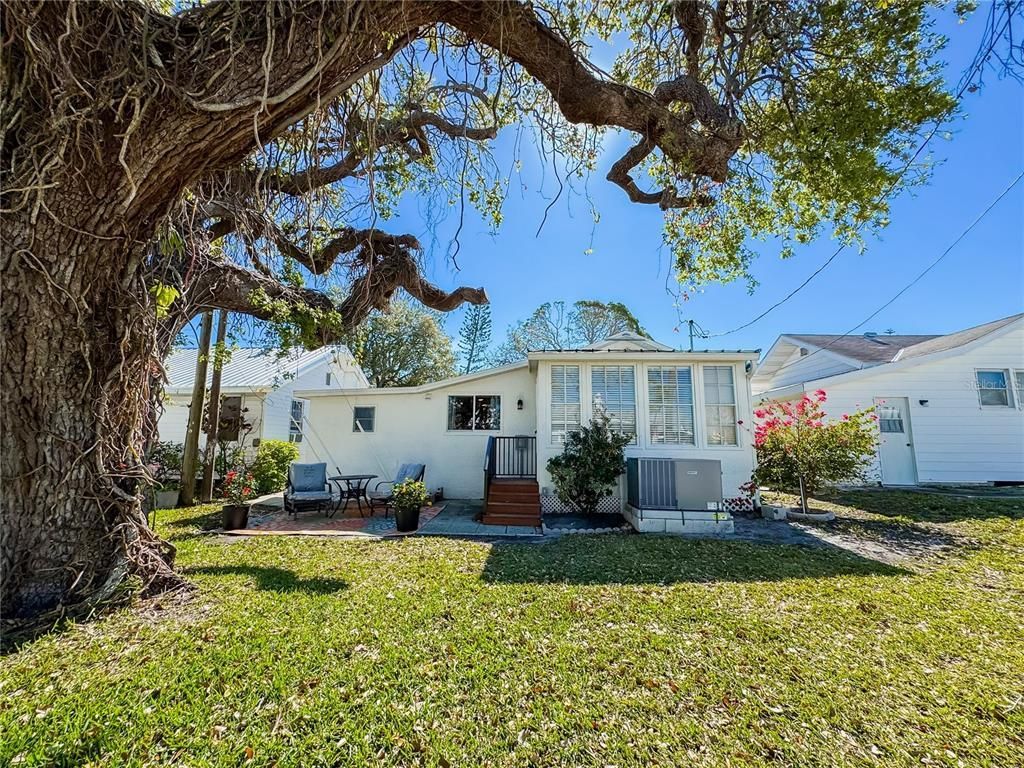 4 Braden Castle Drive, Bradenton, FL 34208 Photo