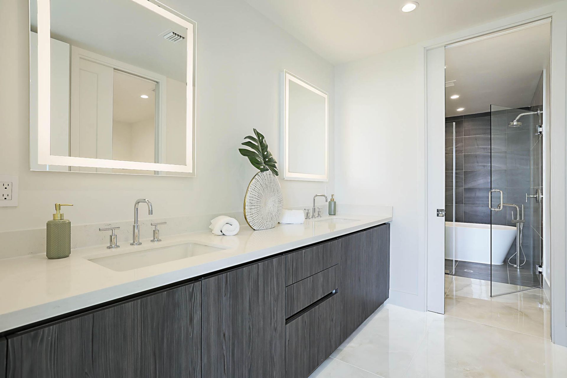 485 E Royal Palm Road, Unit 804, Boca Raton, FL 33432 Photo