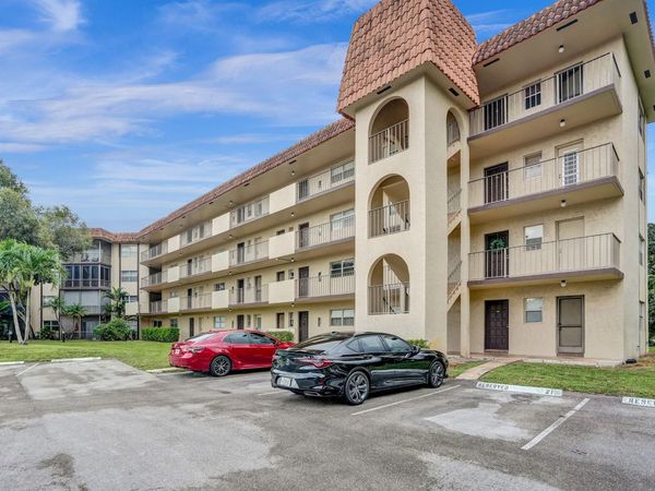 6200 S Falls Cir Drive, Unit 202, Lauderhill, FL 33319