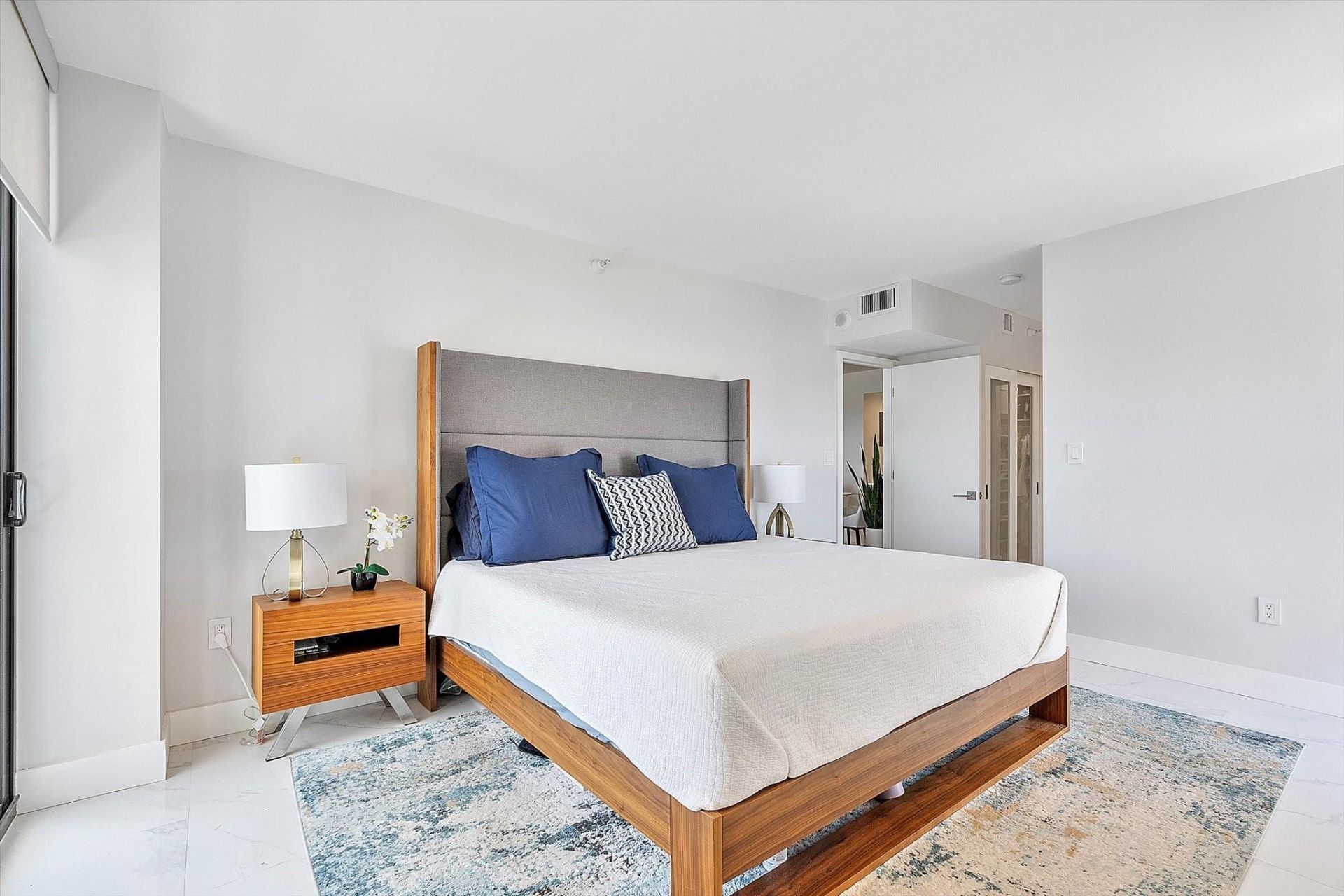 20505 E Country Club Drive, Unit 1534, Aventura, FL 33180 Photo