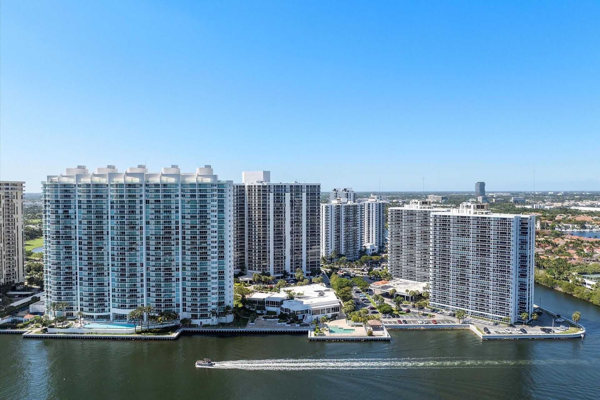 20505 E Country Club Drive, Unit 1534, Aventura, FL 33180 Photo