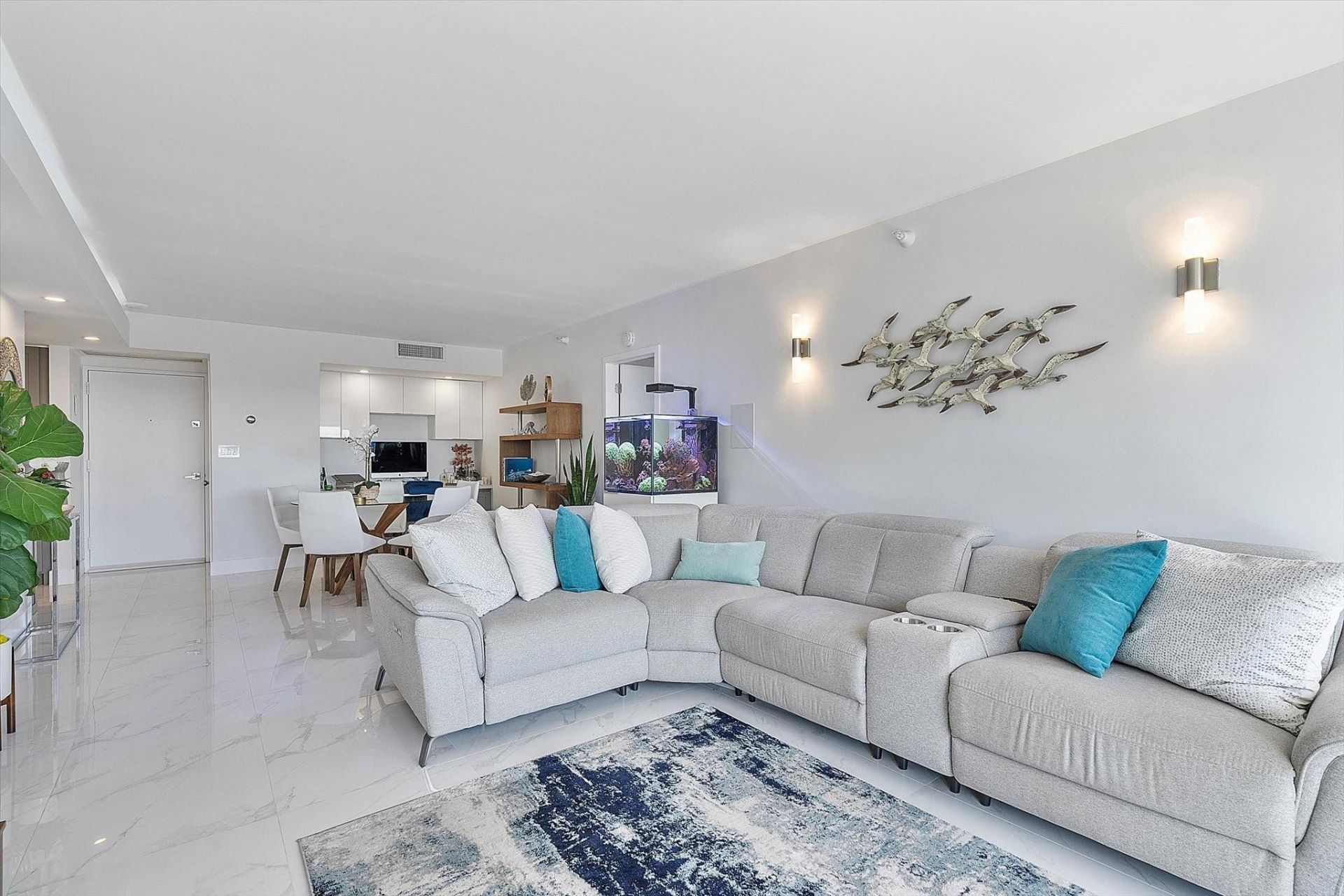 20505 E Country Club Drive, Unit 1534, Aventura, FL 33180 Photo