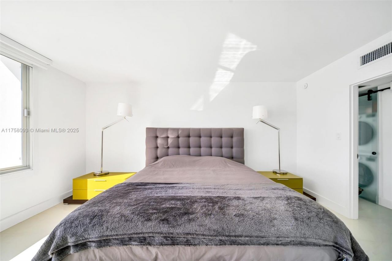 1000 West Ave, Unit 1416, Miami Beach, FL 33139 Photo