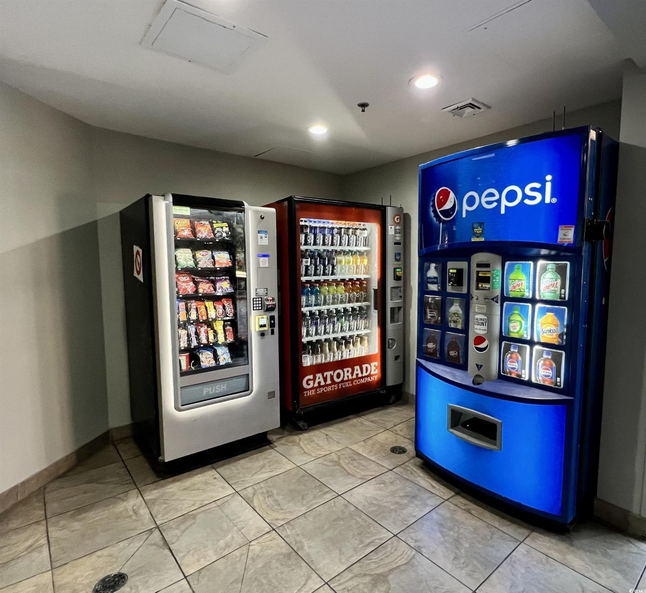 2710 N Ocean Blvd. Photo 25