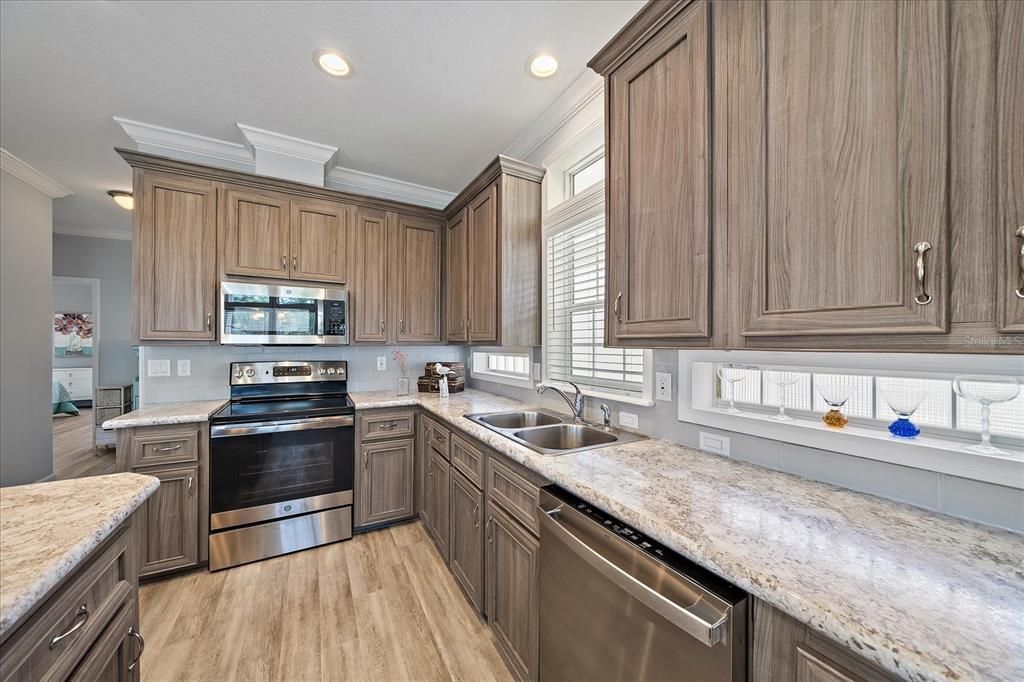 51 Edessa Drive, Palmetto, FL 34221 Photo