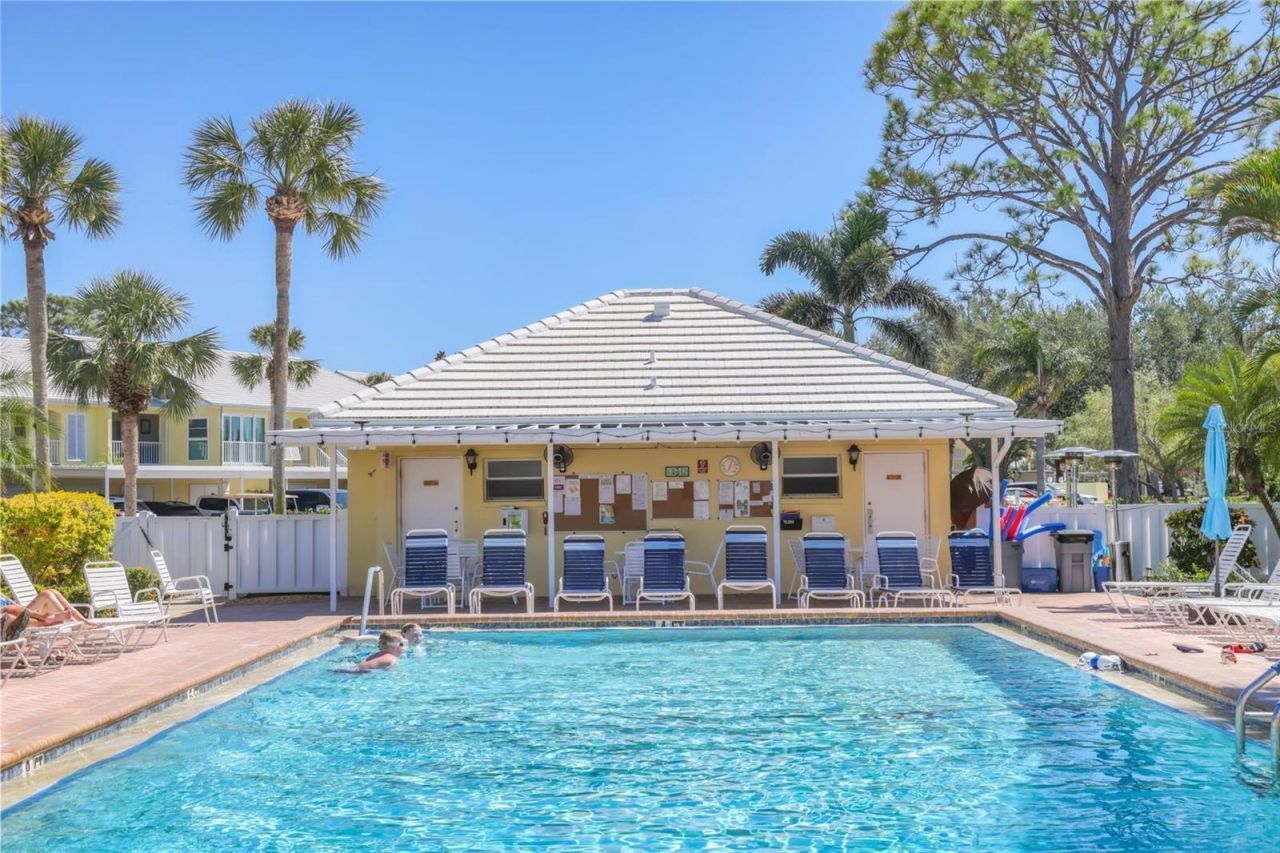 404 Cerromar Circle N, Unit 119, Venice, FL 34293 Photo