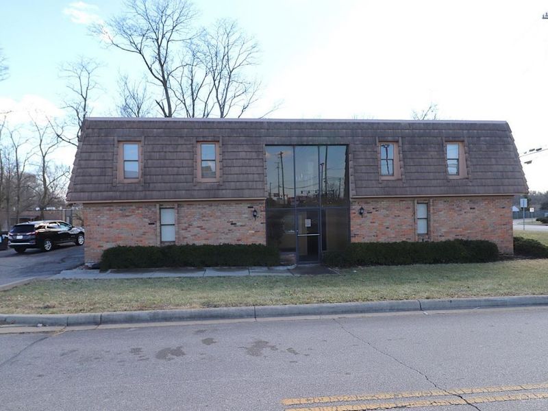 9050 Plainfield Road, Blue Ash, OH 45236 Photo 1