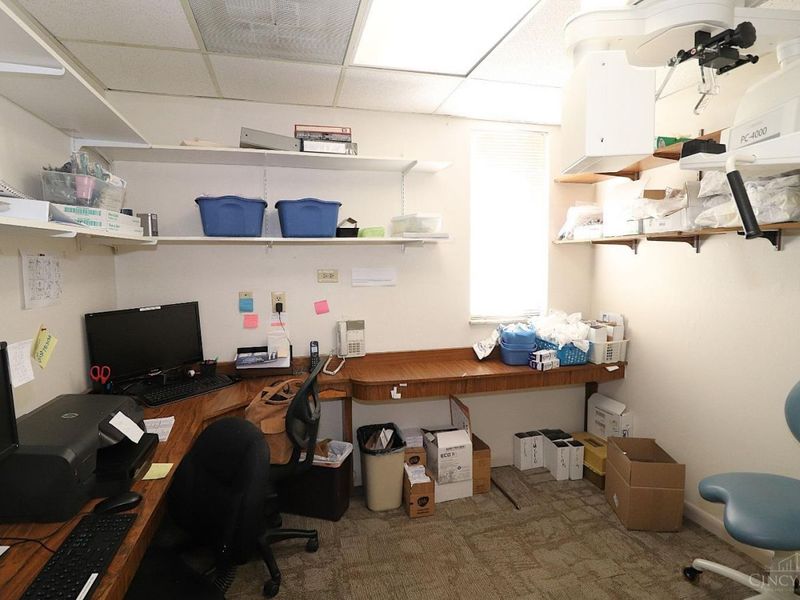 9050 Plainfield Road, Blue Ash, OH 45236 Photo 12