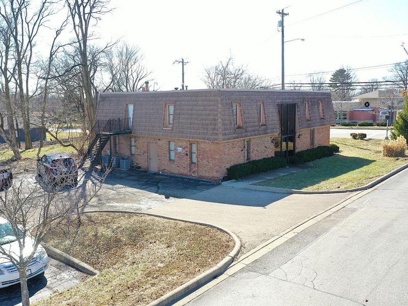 9050 Plainfield Road, Blue Ash, OH 45236 Photo 3