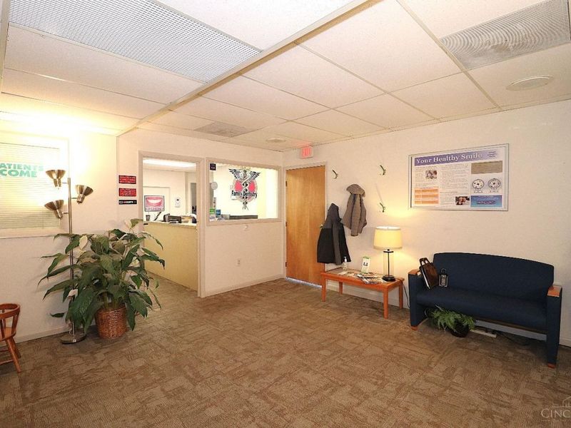 9050 Plainfield Road, Blue Ash, OH 45236 Photo 6