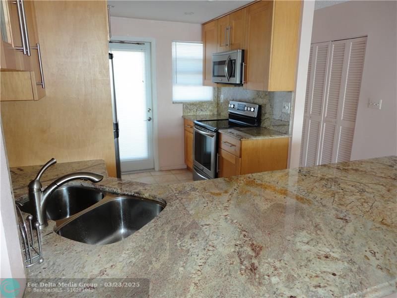 750 N Ocean Boulevard, Unit 810, Pompano Beach, FL 33062 Photo