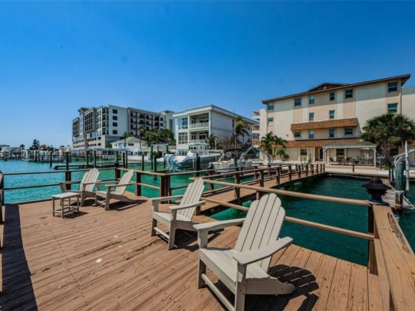 479 E SHORE DR, Unit 8, CLEARWATER, FL 33767