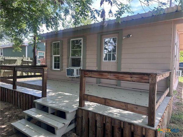 104 S 2nd Street, Stockdale, TX 78160