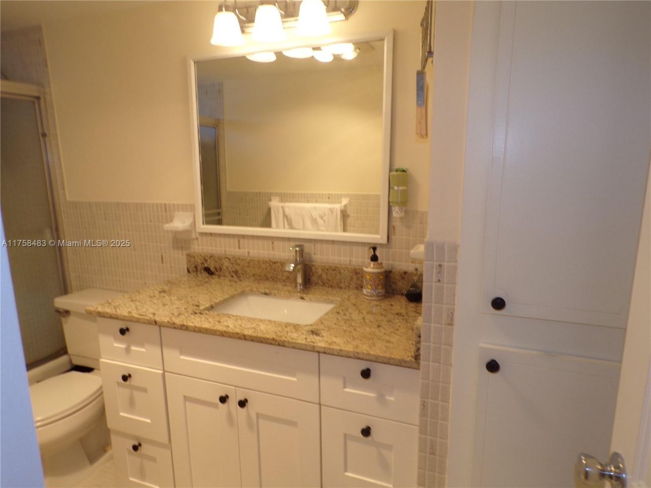 3000 Marcos Dr, Unit P206, Aventura, FL 33160 Photo