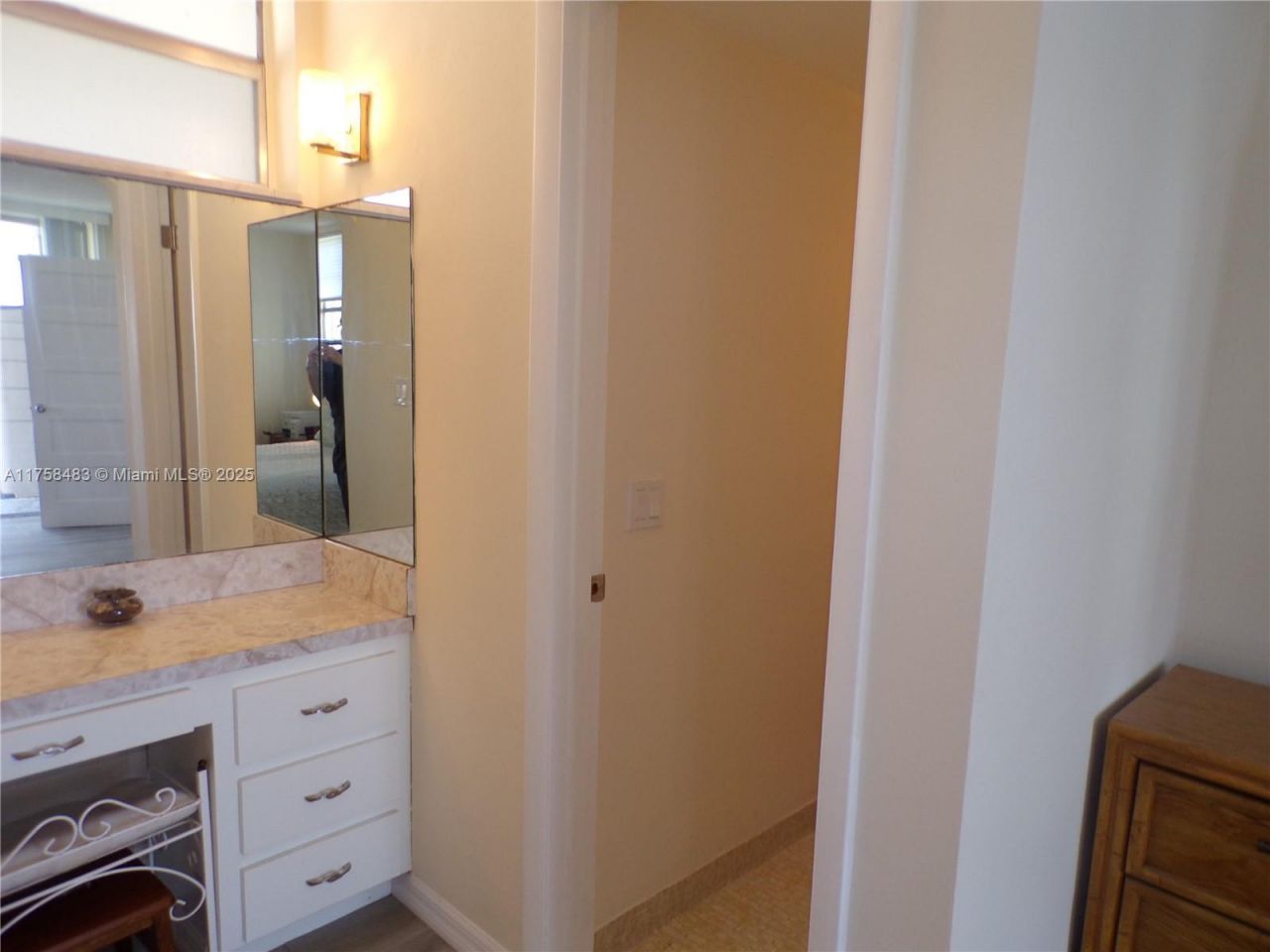 3000 Marcos Dr, Unit P206, Aventura, FL 33160 Photo