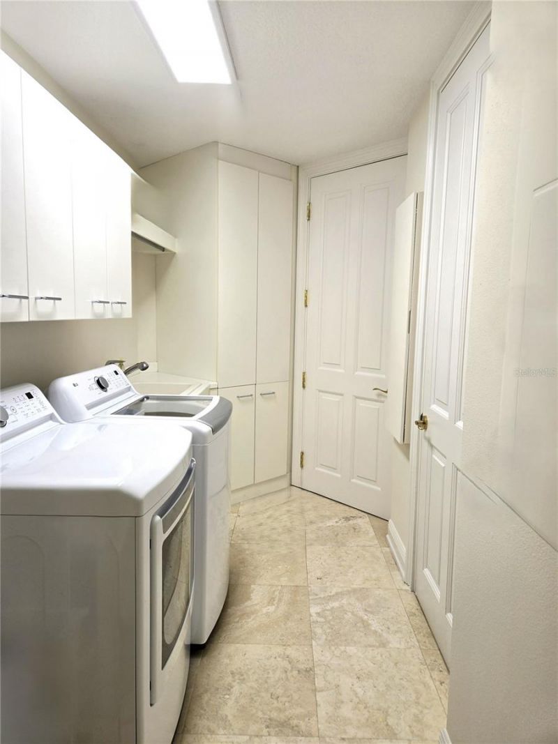 35 Watergate Drive, Unit 1103, Sarasota, FL 34236 Photo