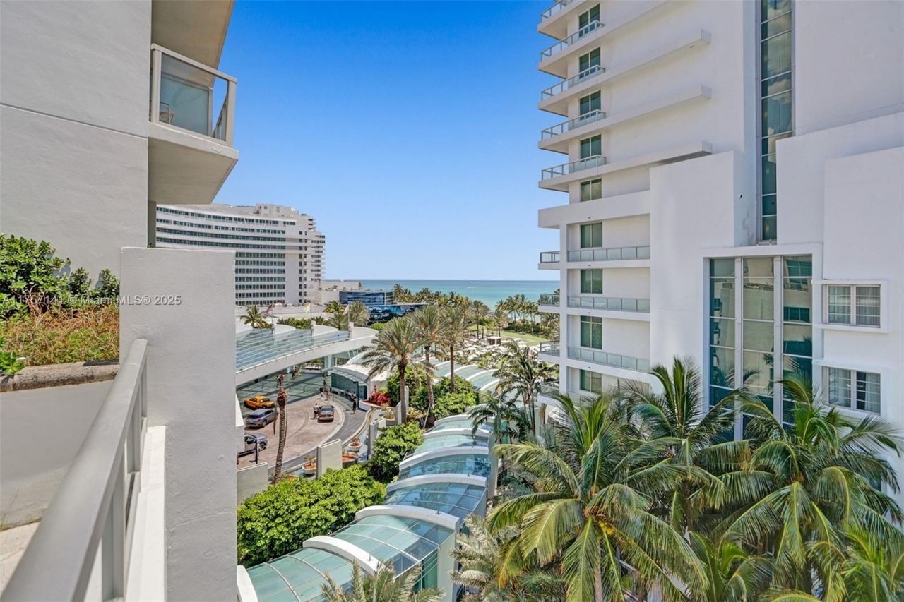 4401 Collins Ave, Unit 702/704, Miami Beach, FL 33140 Photo