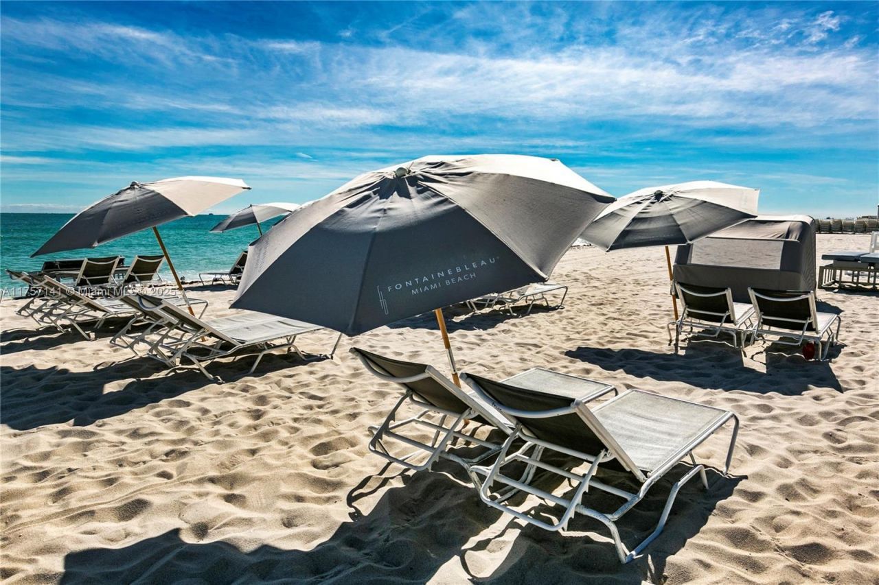 4401 Collins Ave, Unit 702/704, Miami Beach, FL 33140 Photo