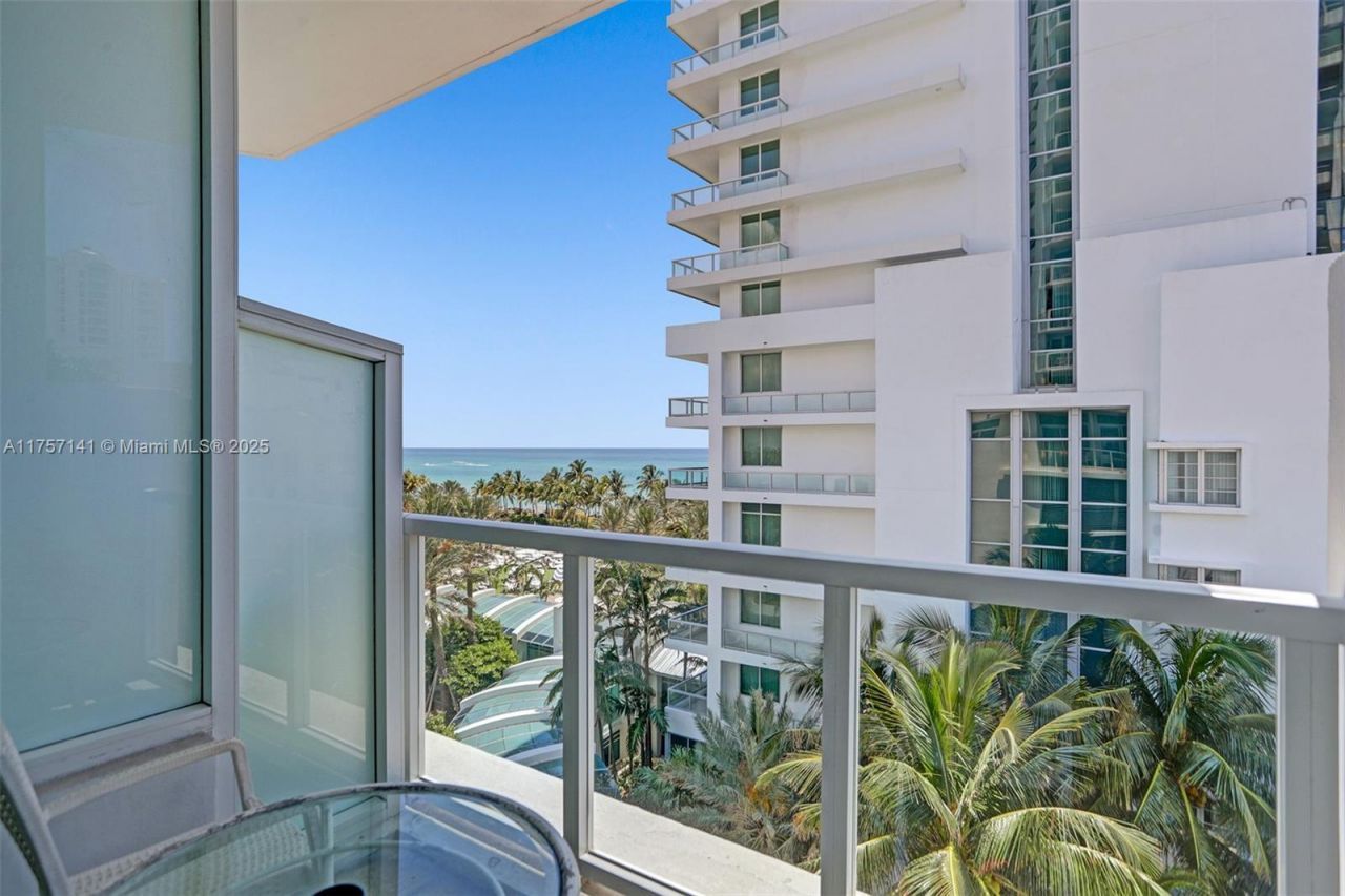 4401 Collins Ave, Unit 702/704, Miami Beach, FL 33140 Photo