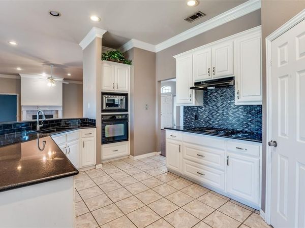 8934 Colonial Drive, Crandall, TX 75114