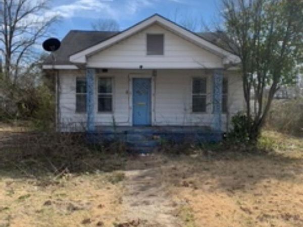 243 North St Street, Camden, AR 71701