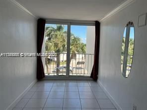 6450 Collins Ave, Unit 206, Miami Beach, FL 33141 Photo