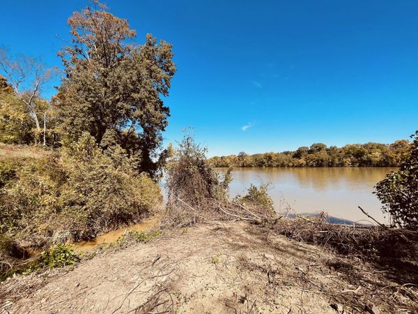 100 Riverview Drive, Loudon, TN 37774