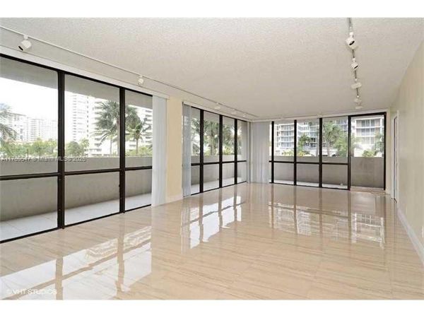 2049 S Ocean Dr, Unit 210, Hallandale Beach, FL 33009