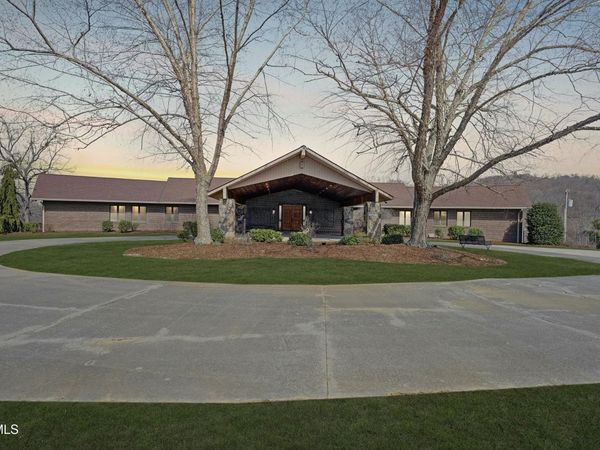 373 Dalewood Road, Johnson City, TN 37601