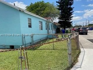 2156 NW 32nd St, Miami, FL 33142 Photo