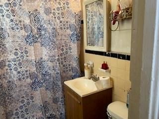 2156 NW 32nd St, Miami, FL 33142 Photo