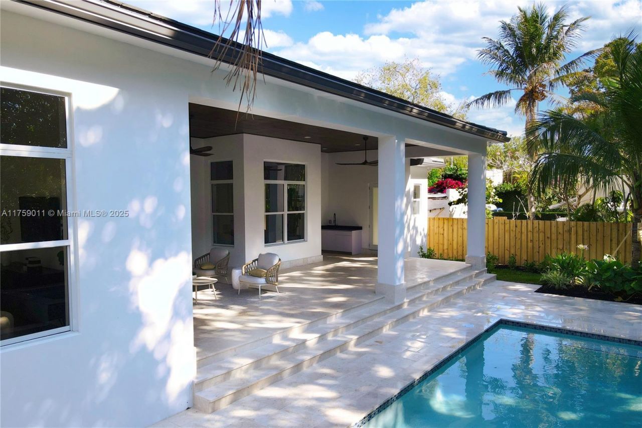 11412 NE 8th Ave, Biscayne Park, FL 33161 Photo