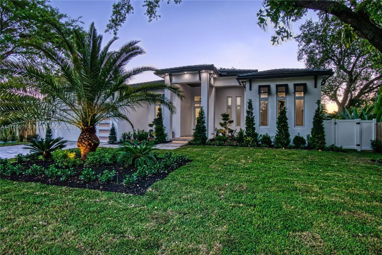 11412 NE 8th Ave, Biscayne Park, FL 33161 Photo