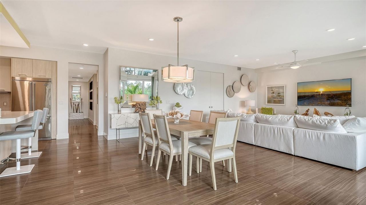 129 Taft Drive, Unit W102, Sarasota, FL 34236 Photo