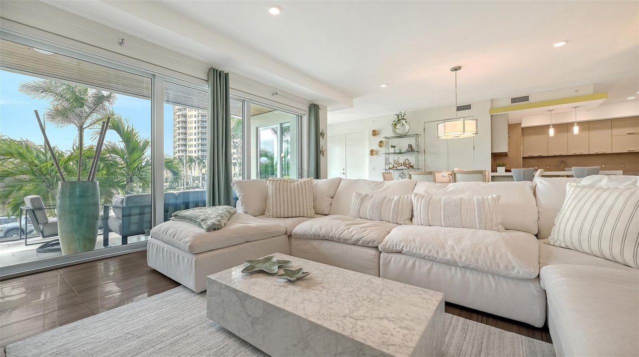 129 Taft Drive, Unit W102, Sarasota, FL 34236 Photo