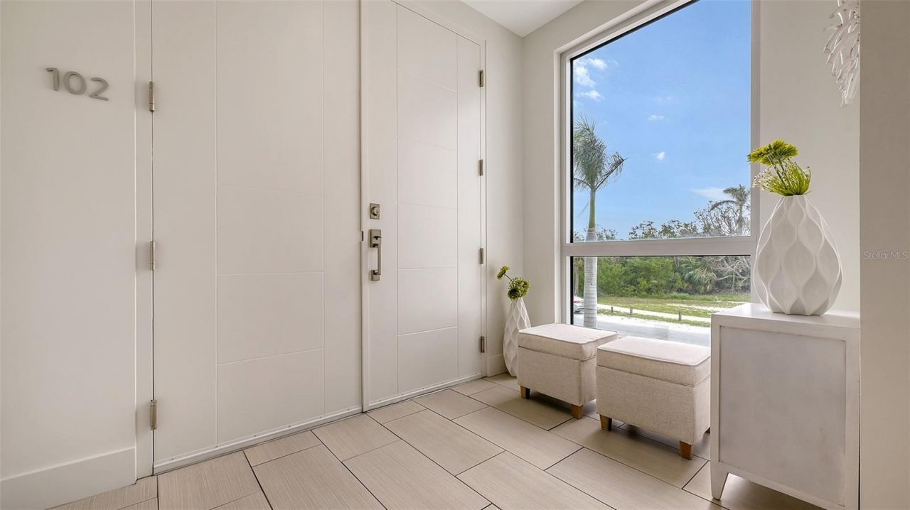 129 Taft Drive, Unit W102, Sarasota, FL 34236 Photo