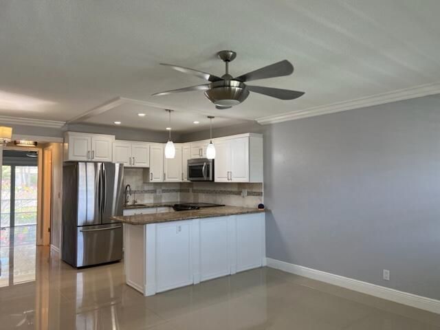 800 W Horizons 211 W, Unit 211, Boynton Beach, FL 33435 Photo