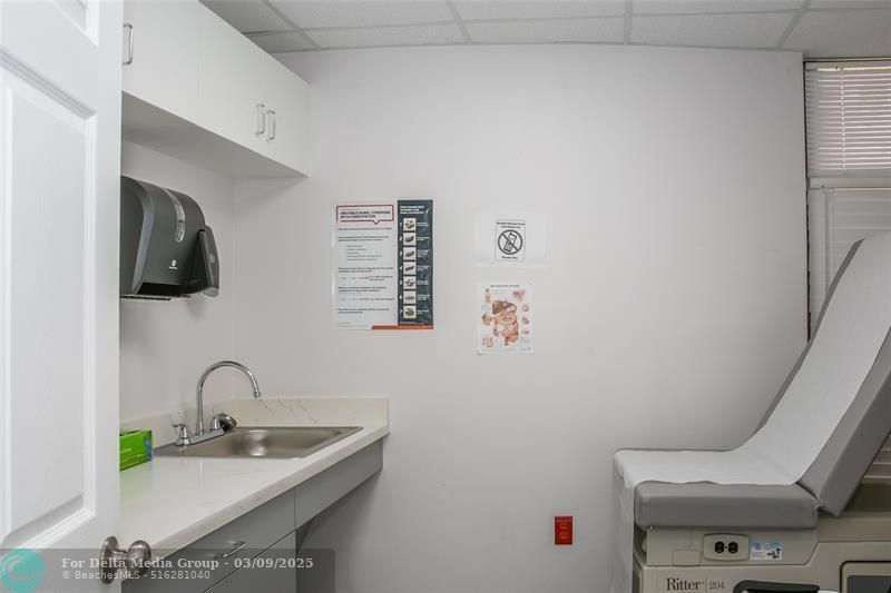 1500 N University Drive, Unit 100, Coral Springs, FL 33071 Photo