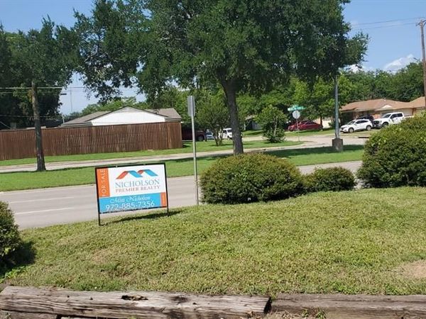 4861 Gus Thomasson Road, Mesquite, TX 75150